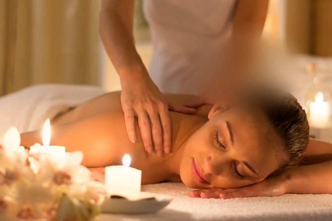 Restorative massage during the retreat